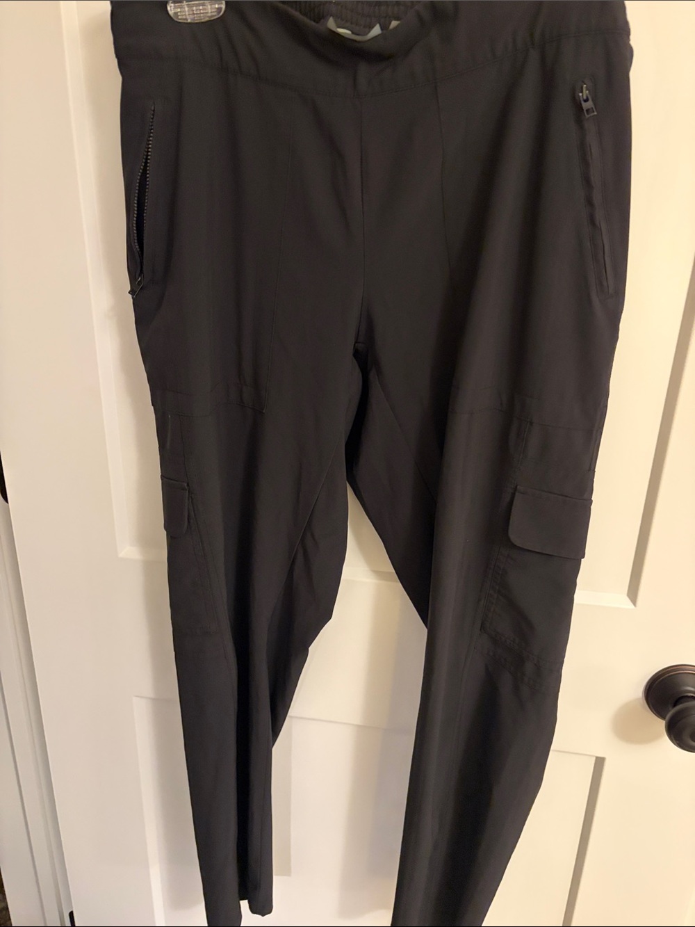 Athleta Womens Black Utility Cargo Pants - Stretch Performance